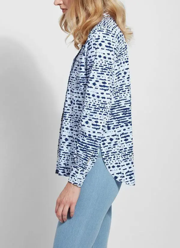 Lysse Connie Shirt - Splatter Tie Dye Blue - Image 4