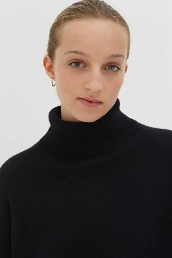 Chinti & Parker Relaxed Polo - Black - Image 6
