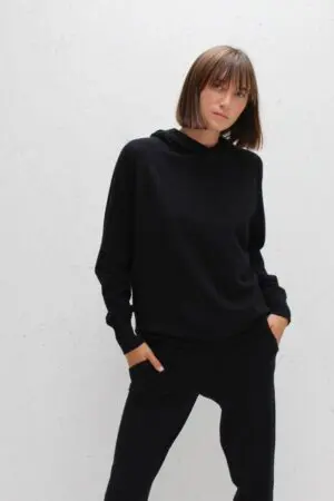 Chalk Hannah One Size Hoodie - Black
