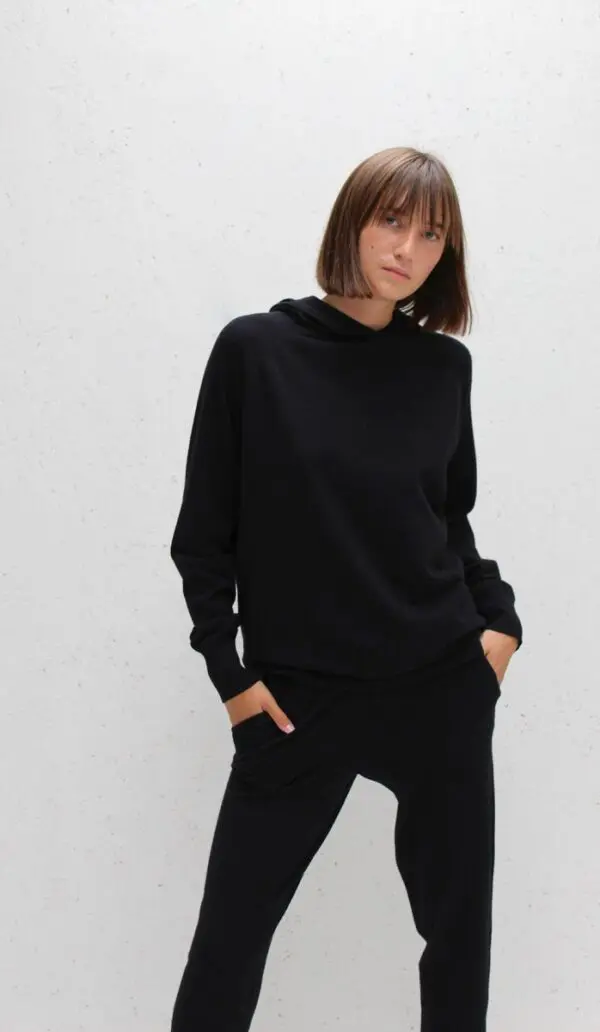 Chalk Hannah One Size Hoodie - Black