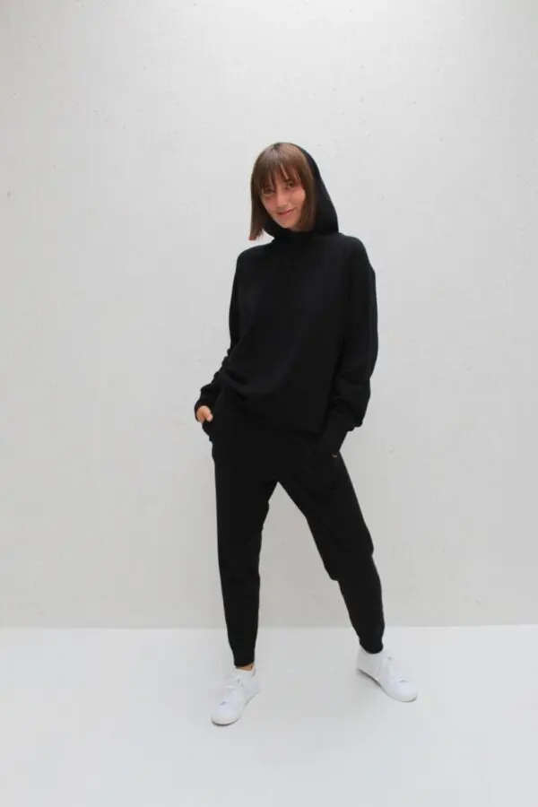 Chalk Hannah One Size Hoodie - Black - Image 2