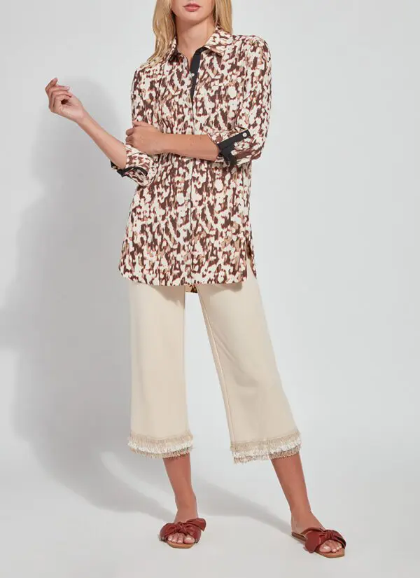 Lyssé Schiffer Microfibre Shirt - Printed Graphic Texture - Image 7