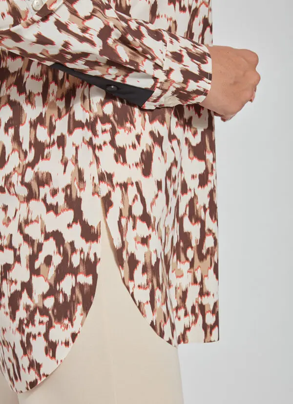 Lyssé Schiffer Microfibre Shirt - Printed Graphic Texture - Image 4