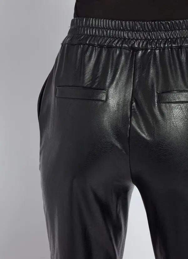 Lyssé Brisk Leather Jogger - Black - Image 5
