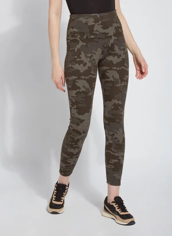 Lyssé Signature Legging - Deep Olive Camo