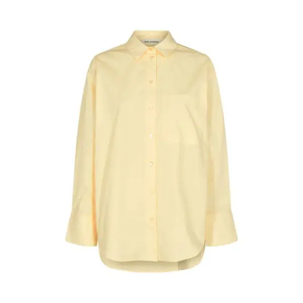sofie-schnoor-oversized-shirt-light-yellow-stick-and-ribbon-nottingham