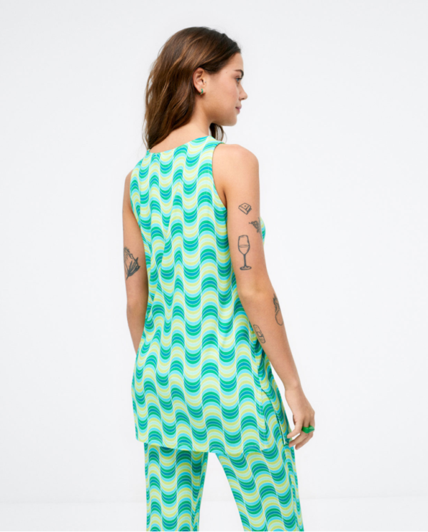 surkana-523oavi016-green-stick-and-ribbon-nottingham