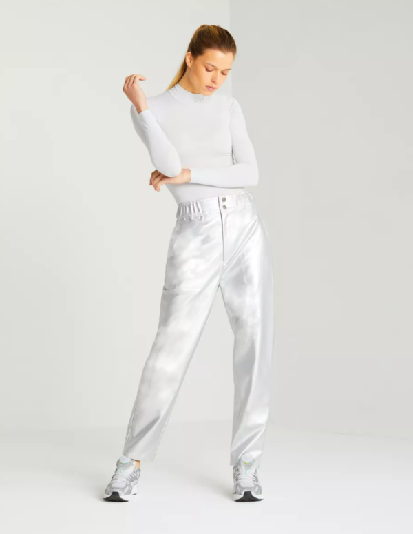 reiko-romie-shine-silver-stick-and-ribbon-nottingham