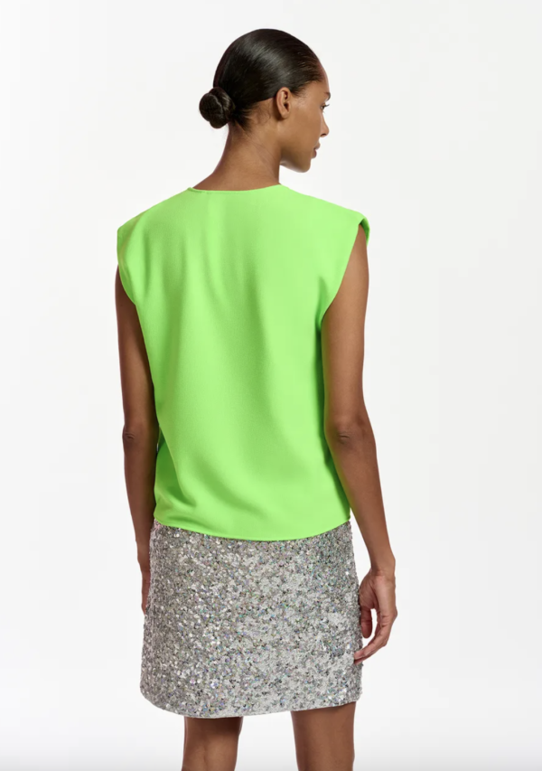 essentiel-antwerp-falling-top-green-lizard-stick-and-ribbon-nottingham
