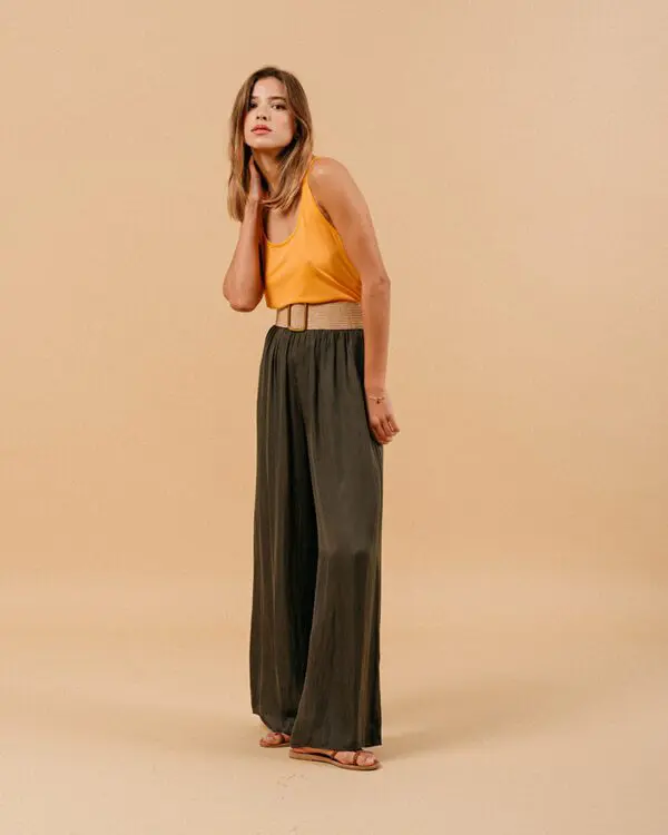grace-and-mila-matcha-khaki-stick-and-ribbon-nottingham