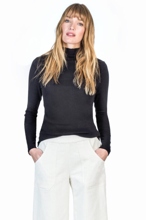 Lilla P Lettuce Edge Turtleneck Top – Black