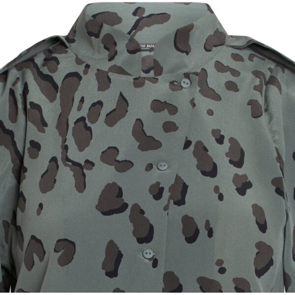 Bruuns Bazaar Lillie Shaun Shirt - Dark Moss Print - Image 3