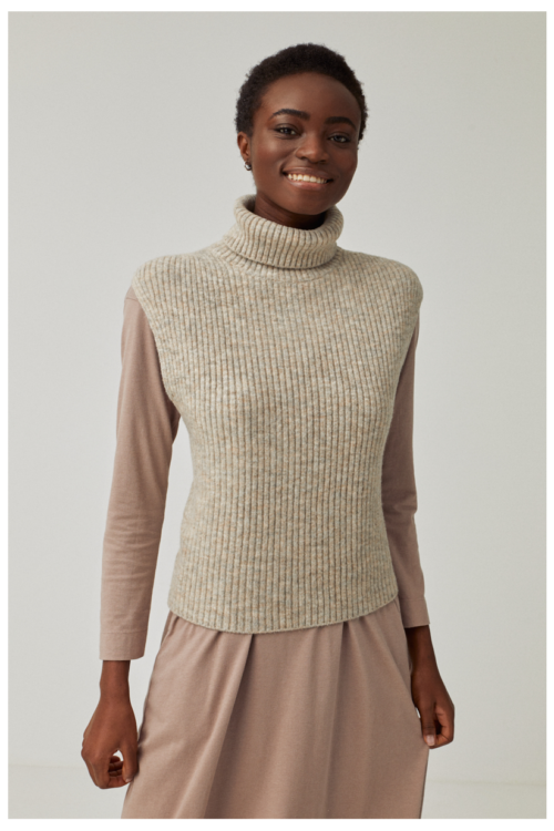 Surkana Turtleneck Knitted Waistcoat – Stone