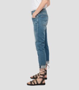 replay-marty-boy-fit-jeans-WA416R-000-581-297-009-medium-blue-stick-and-ribbon-nottingham-2