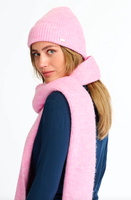 sp6965-beanie-furry-rose-stick-and-ribbon-nottingham