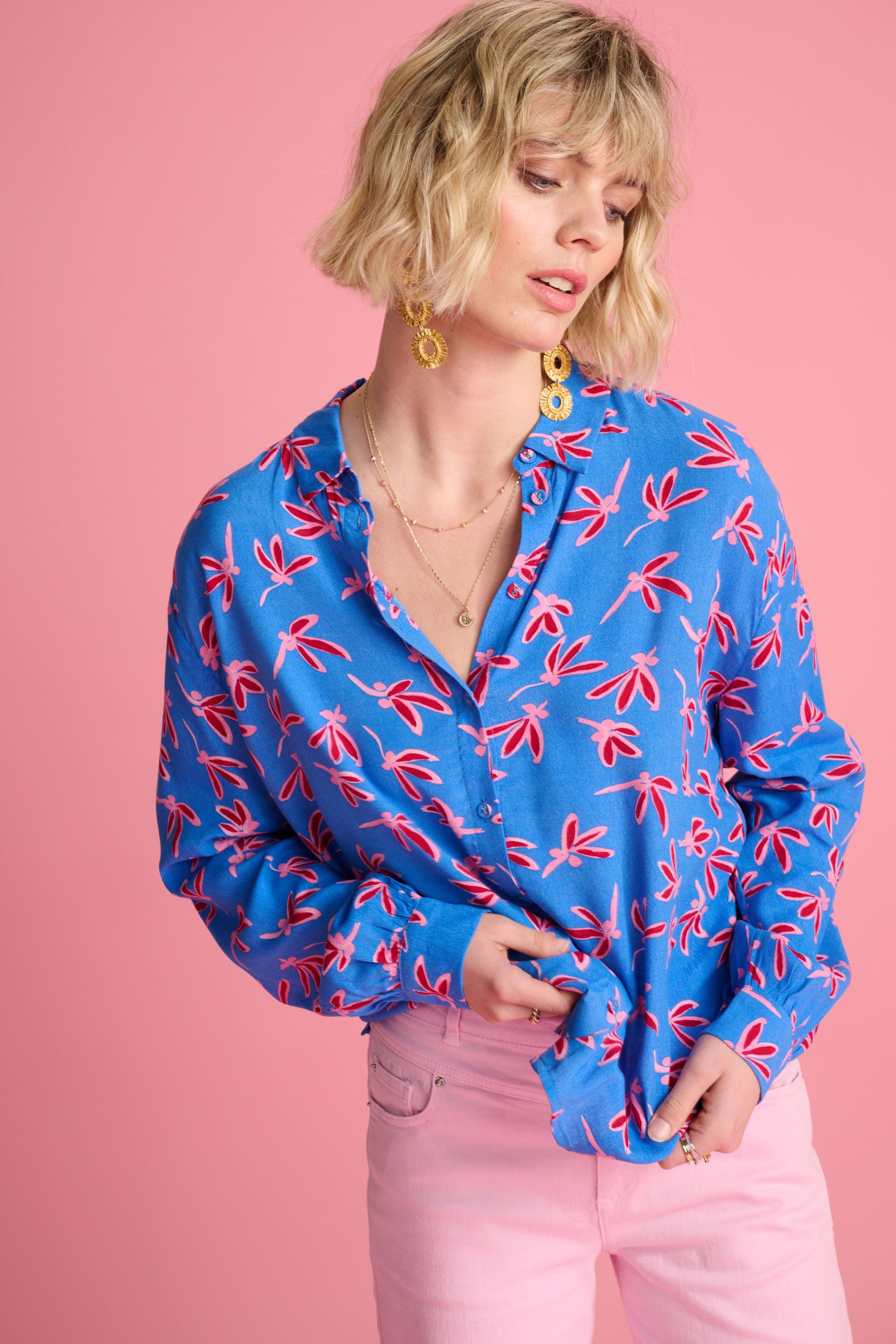 pom-amsterdam-sp7235-milly-fly-away-blue-stick-and-ribbon-nottingham