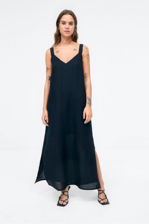 Surkana Maxi Dress With Back Detail – Black