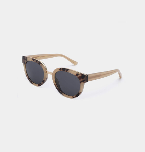 a.kjaerbede-jolie-sunglasses-hornet-stick-and-ribbon-nottingham