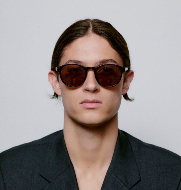 akjaerbede-marvin-sunglasses-demi-tortoise-stick-and-ribbon-nottingham