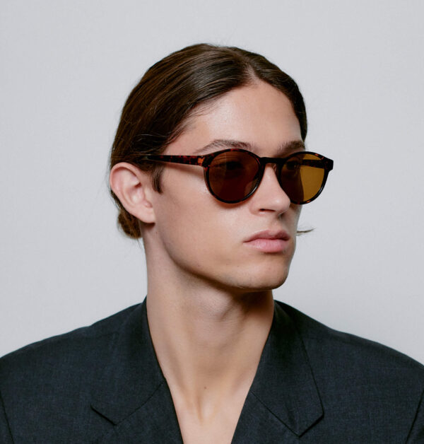 akjaerbede-marvin-sunglasses-demi-tortoise-stick-and-ribbon-nottingham