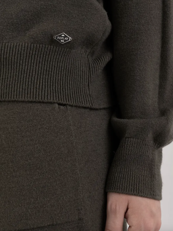 replay-oversized-crewneck-sweater-army-green-stick-and-ribbon-nottingham