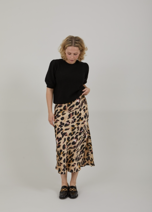 coster-copenhagen-skyler-skirt-sand-brown-print-leopard-stick-and-ribbon-nottingham