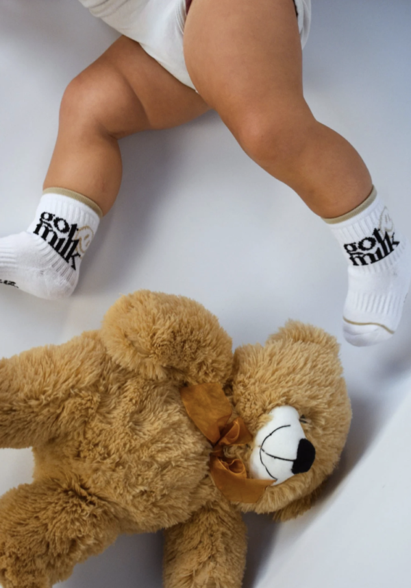 soxygen-got-milk-baby-socks-stick-and-ribbon-nottingham